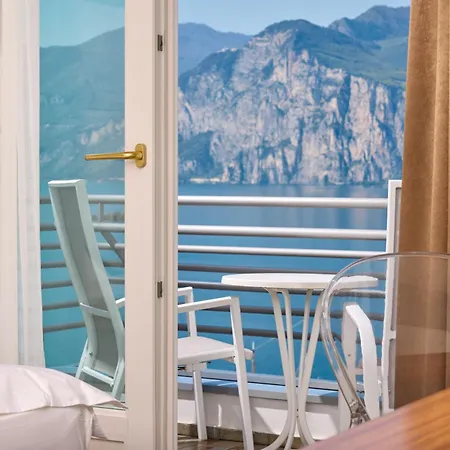 Capri Готель Мальчезіне
