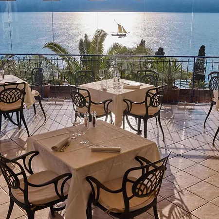 Capri Готель 3*